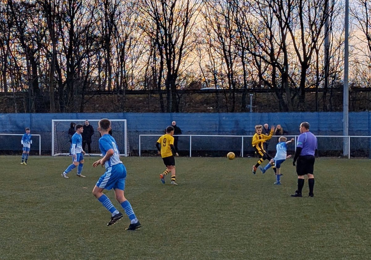 BenburbFC2011s's tweet photo. Convincing performance this morning in the Regional Cup. Onto the next round. 

Blair ⚽️⚽️⚽️⚽️⚽️
Freddie ⚽️⚽️⚽️
Harris ⚽️⚽️
Jake ⚽️⚽️
John
Josh
Jacob
Shay
Shaun
Matthew

MOTM - Blair
Great work rate, hold up play all round performance capped off with 5 goals. https://t.co/8DU5mvXjGn