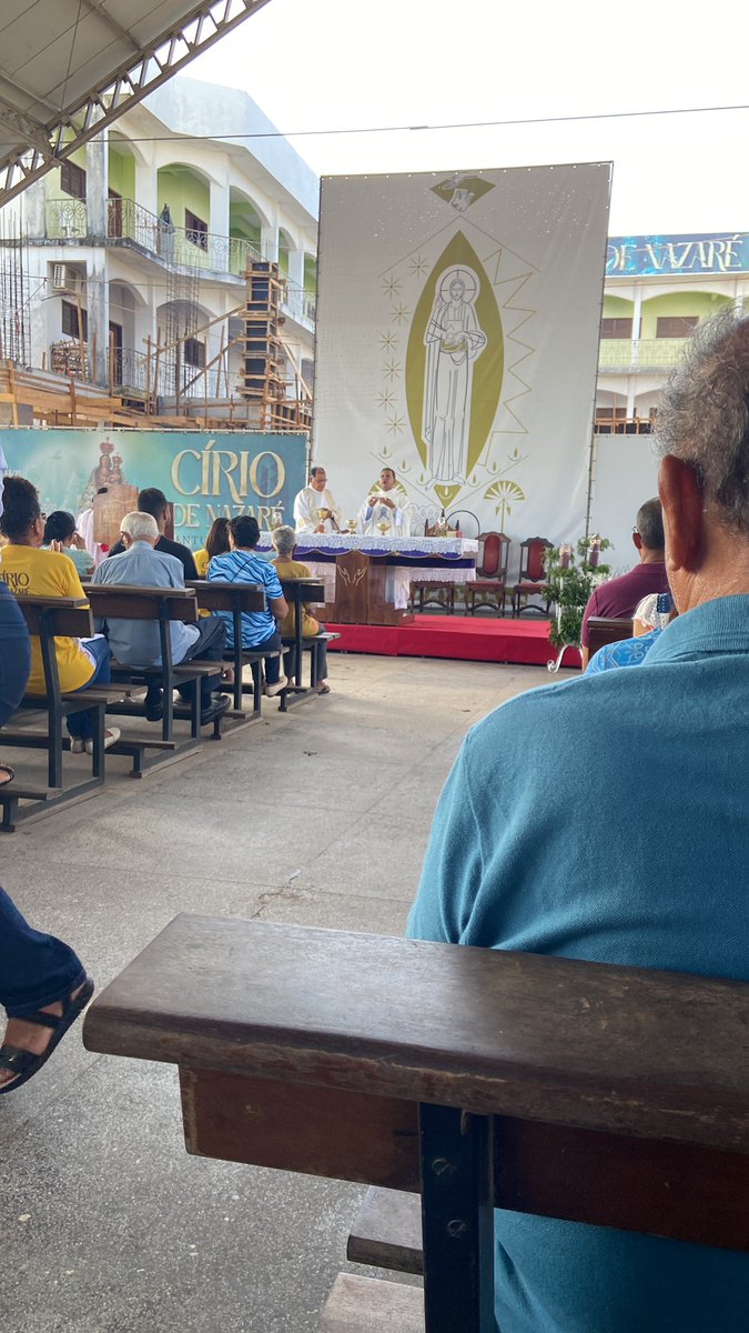 italocrfla's tweet image. Bom dia, pessoal! 

O domingão não poderia ser diferente. 
Renovar as energias na casa do Pai. 
Que Deus abençoe todos nós! 🙏🏻