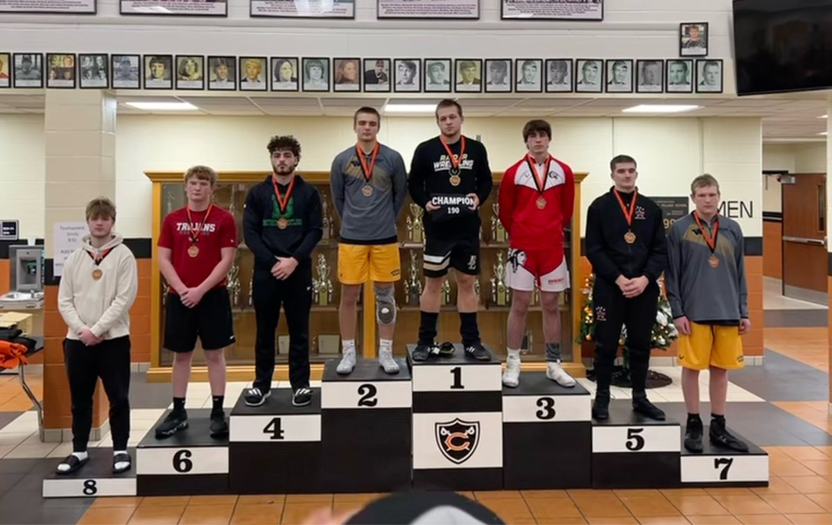 Congratulations to our placers at the Coldwater Cavalier pool yesterday. The Trojans came home with a 4th place overall finish and an impressive number of podium finishes. 
Way to go boys!

190-Griffin Shepard 5th
         Owen Poppleman 6th