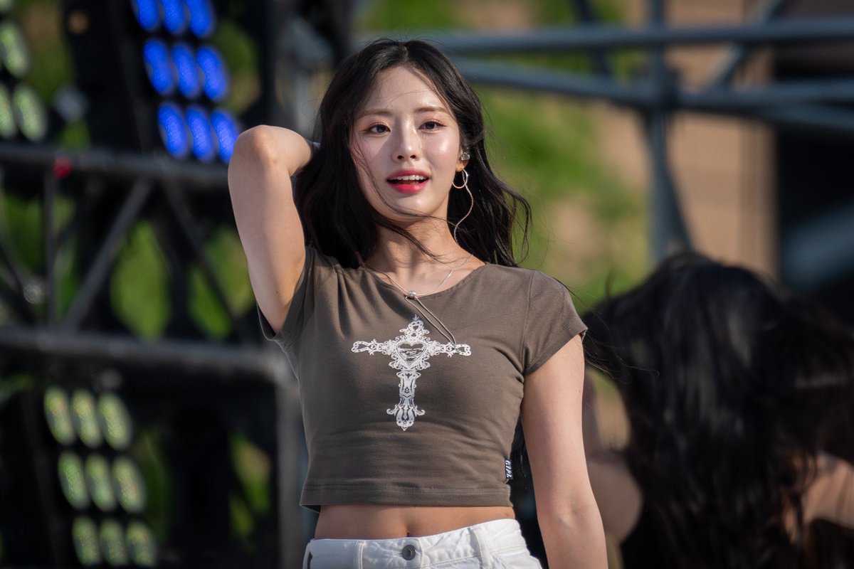 mylittlepoonsoo's tweet photo. 커피 우유 색 배를 가진 여자가 좋다고 말해 https://t.co/g60p3ovm5U