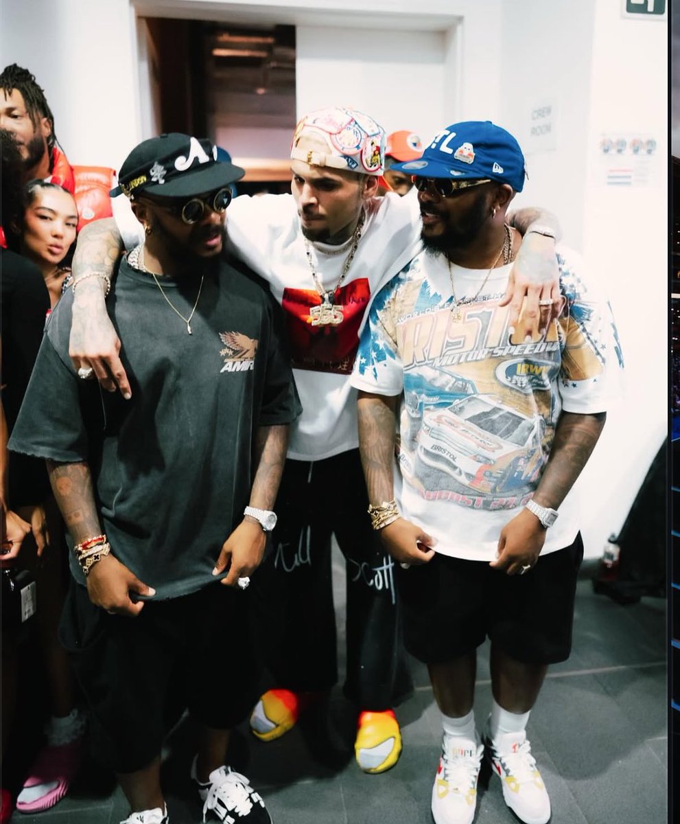 Vuittots's tweet image. Travel A Bit