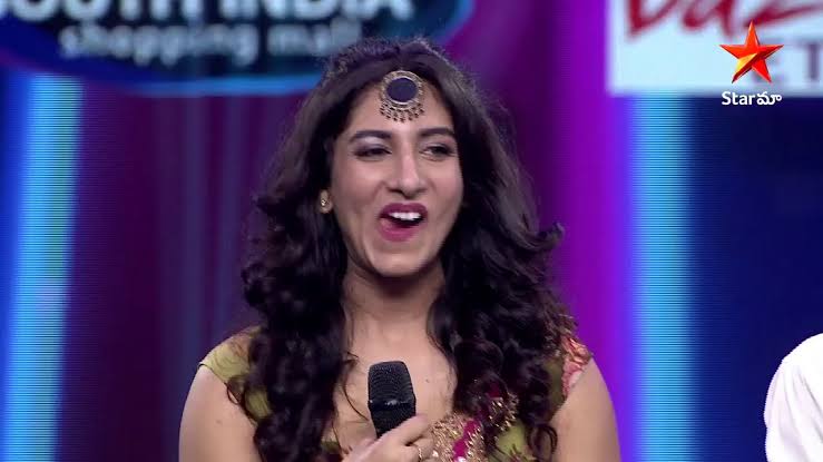 UDALODU's tweet photo. Big Shocking 🙀
Bigg Boss Telugu 8 Finale winner Vishnupriya 🏆✨ 🎊 congratulations
#BiggBossTelugu8 https://t.co/hhKfqDzDoV