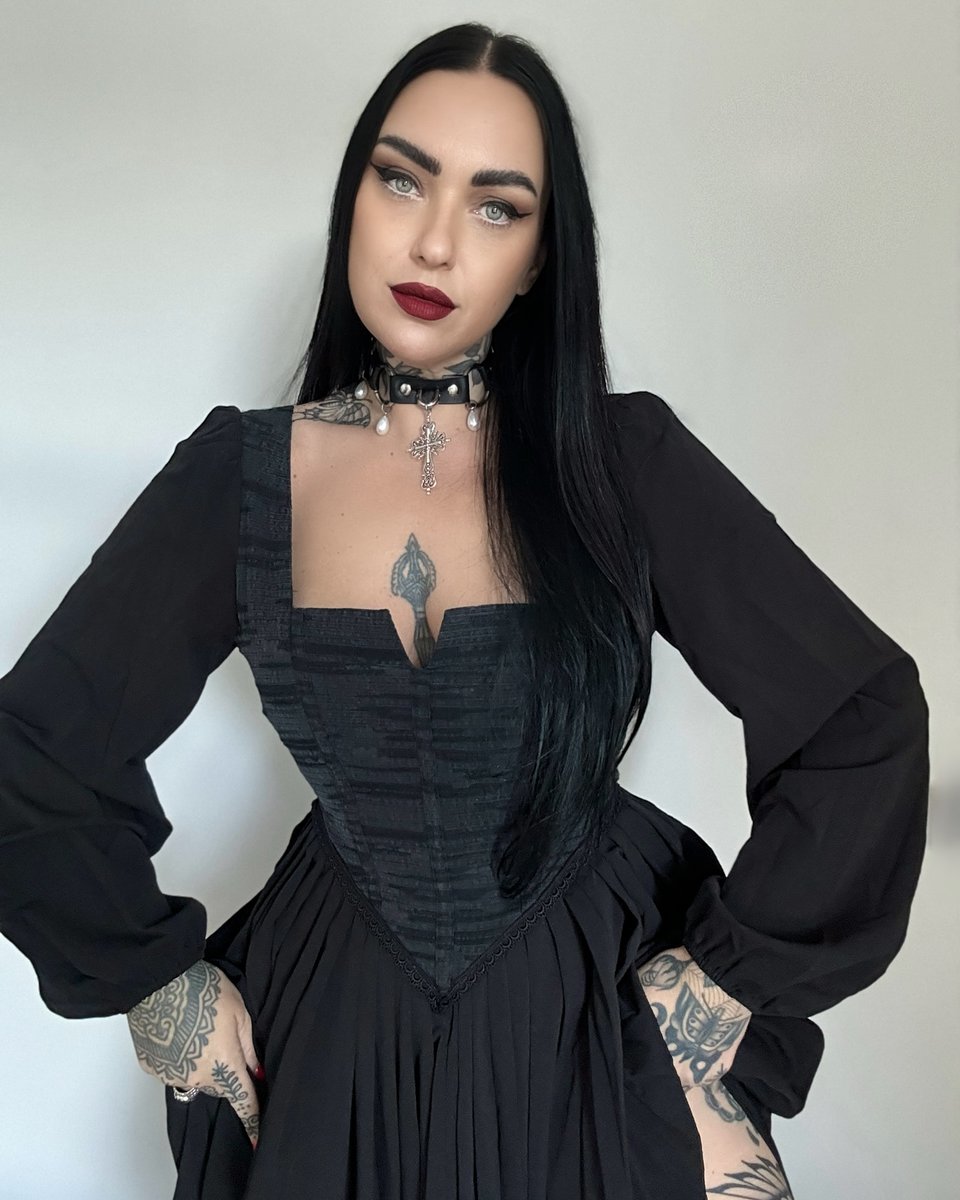 A timeless classic  @stellarexplosion wears our  Mina Dress   https://t.co/FxFqdF17aY #disturbiaclothing #disturbiacommunity  #altfashion #gothicfashion #disturbiaminadress