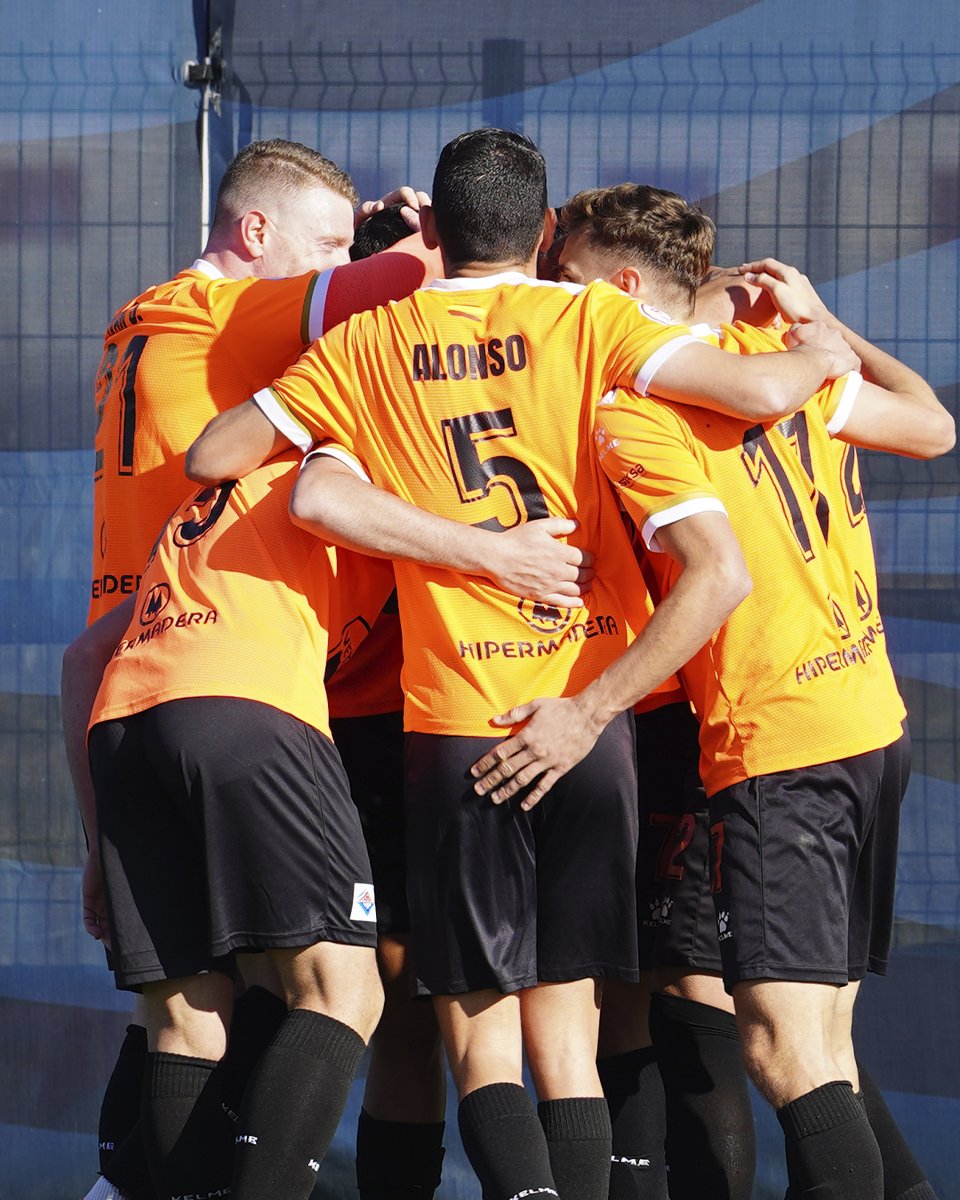 ⏱ 90+6' | 1️⃣ - 0️⃣ | #CazalegasToledo

🏁 FINAAL. Cayó el líder en la Ciudad Deportiva Ebora Formación gracias al gol de Ranera. Épico triunfo de los cazalegueños que jugaron media hora en inferioridad 

CD Cazalegas Ebora Formación 1 🆚 CD Toledo 0
⚽ Ranera 

#VamosNaranjas 🟧