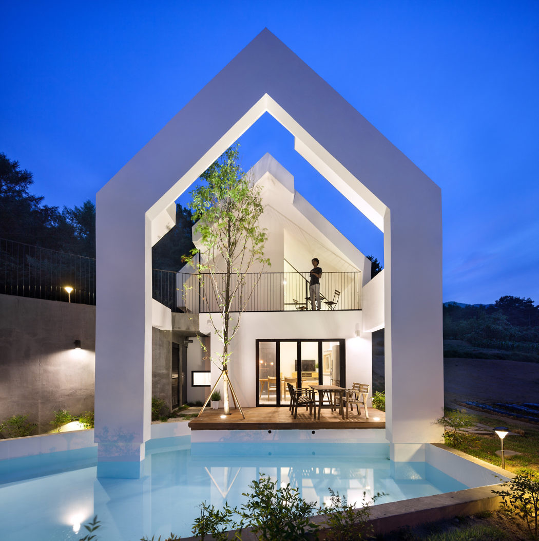 HomeAdore tweet picture