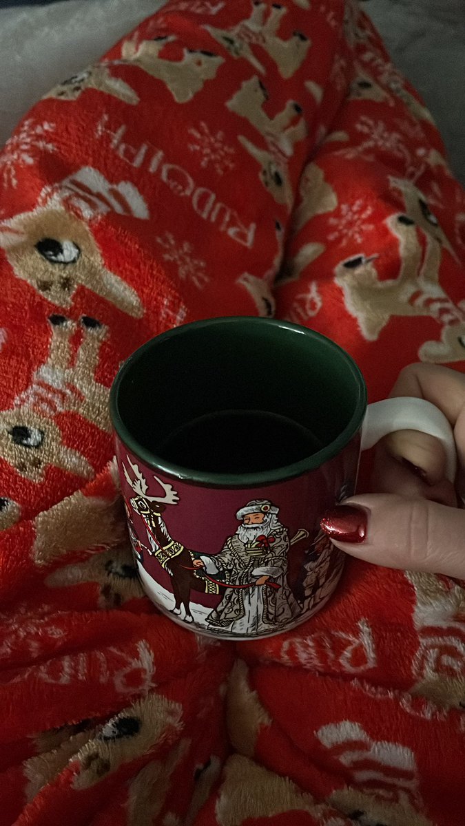 LisaPierce__'s tweet photo. Good morning,  coffee makes everything better. So close but no cigar! 
#OOTD  #christmaspjs 🙌🏻 https://t.co/pseZpWM4vV