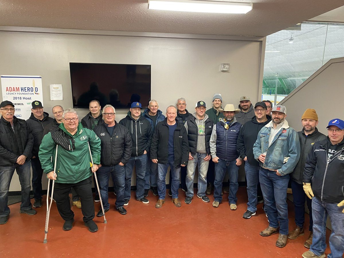 Scottymc39's tweet photo. Thanks to everyone who attended and reached out regarding the Balcarres Broncs Alumni sponsorship game last night. The plan is to do it again in November 2025. @BroncsBronx https://t.co/rHjZPhDVXd
