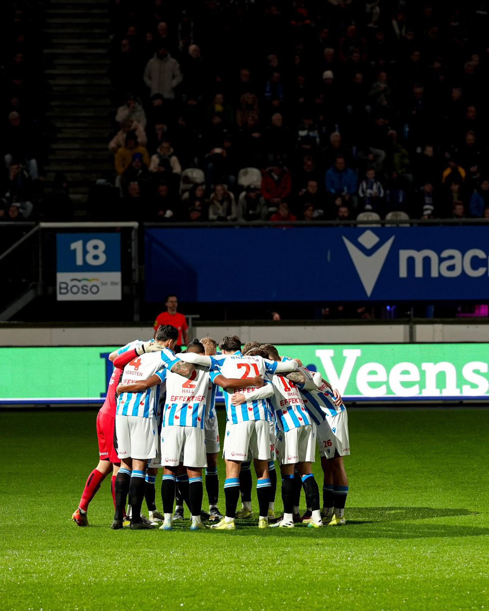 Persie_Official's tweet photo. 𝑾𝒉𝒂𝒕 𝒂 𝒏𝒊𝒈𝒉𝒕 🤩💪  

A fantastic way to win our final home game of the year in a roaring Abe Lenstra Stadium, staying unbeaten at home this season! Tige tank for your support 💙🤍

The hard work never stops - let’s keep pushing in 2025 https://t.co/Ox7dmsol8J