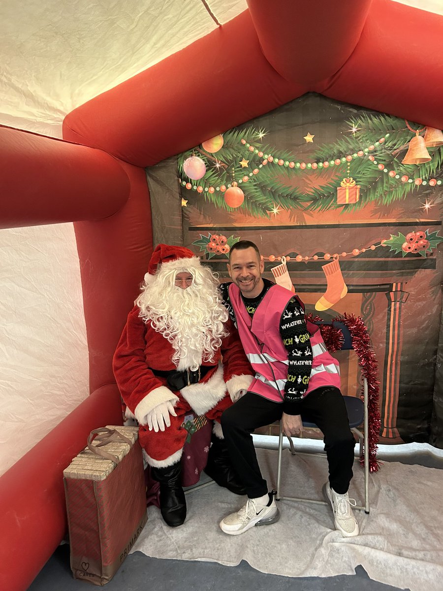 Volunteering at the ASN Christmas Fun Day, looking forward to seeing the smiley faces and enjoying some family time 🎄<a href="/StMatthewsAc/">St Matthew's Academy</a>  #YoungCarers #givingback