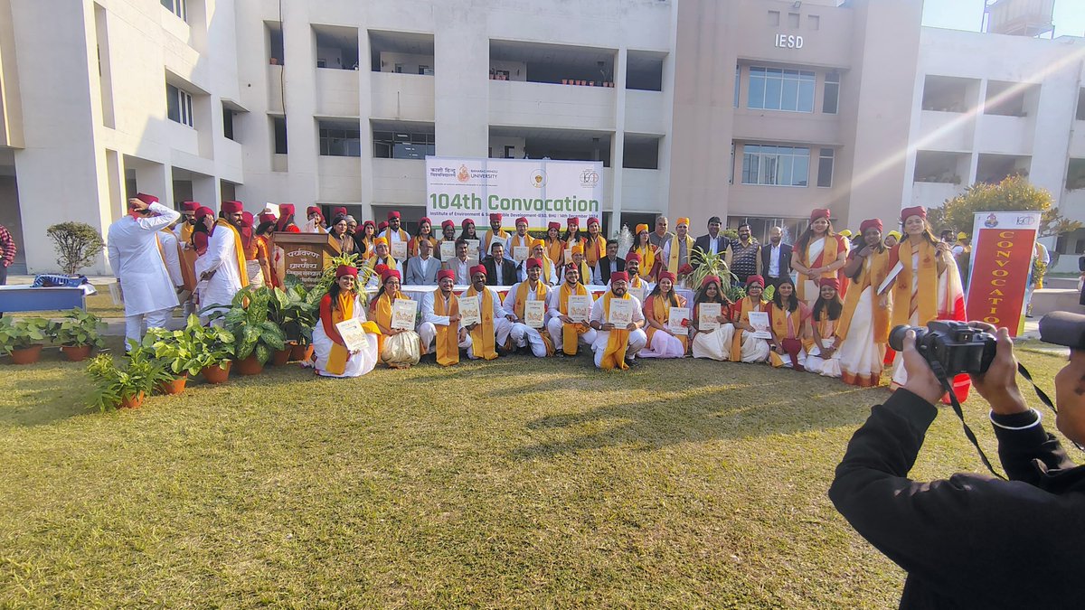 Dean Faculty of Environment & Sustainable Dev IESD (@dean_fesd_iesd) on Twitter photo १०४ वें दीक्षांत समारोह में उपाधि प्राप्त करने वाले सभी विद्यार्थियों को हार्दिक शुभकामनाएं।
<a href="/bhupro/">BHU Official</a> @iesd १०४ वें दीक्षांत समारोह में उपाधि प्राप्त करने वाले सभी विद्यार्थियों को हार्दिक शुभकामनाएं।
<a href="/bhupro/">BHU Official</a> @iesd