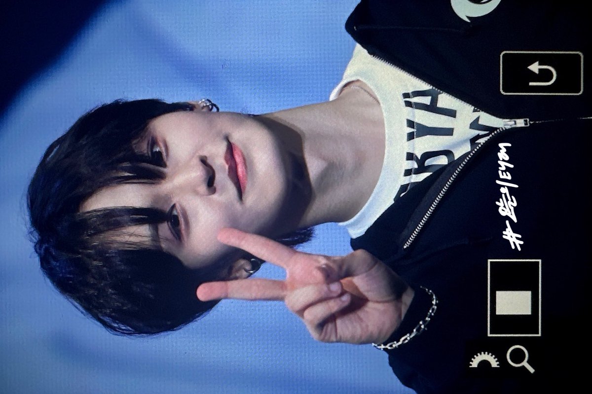 Raeinbow59's tweet photo. 241215 大好き🥹🩷

#TEMPEST #TAERAE #템페스트 #태래
#오늘의태래 https://t.co/vFScIkea8m