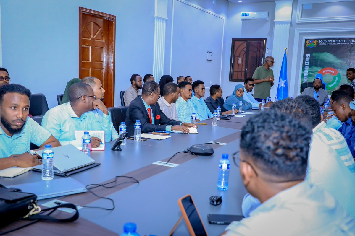 nasirarush's tweet photo. Today in #Baidoa,

We held the final validation workshop on the draft law for the prevention and combating of aid diversion in South West State, Somalia.

The workshop brought together technical team of government officials from line ministries to review and finalize the draft. 

This marks the culmination of a series of consultations and validation workshops across #Baidoa, #Hudur, and #Afgoye districts.

The draft law is final now. 

Soon It will be presented to the State Cabinet for approval before being submitted to Parliament for adoption, reinforcing efforts to safeguard humanitarian assistance delivery and enhance accountability.