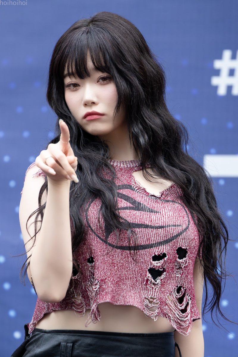 tsukifanbase's tweet photo. 📸 Fanmeeting #TheSourceOC
-> @KamatariHoi
-> @sanayeoniii 

 #Tsuki #FukutomiTsuki #츠키 #福富月 #BILLLIE #빌리 @Billlieofficial https://t.co/yG8tpdK0oy