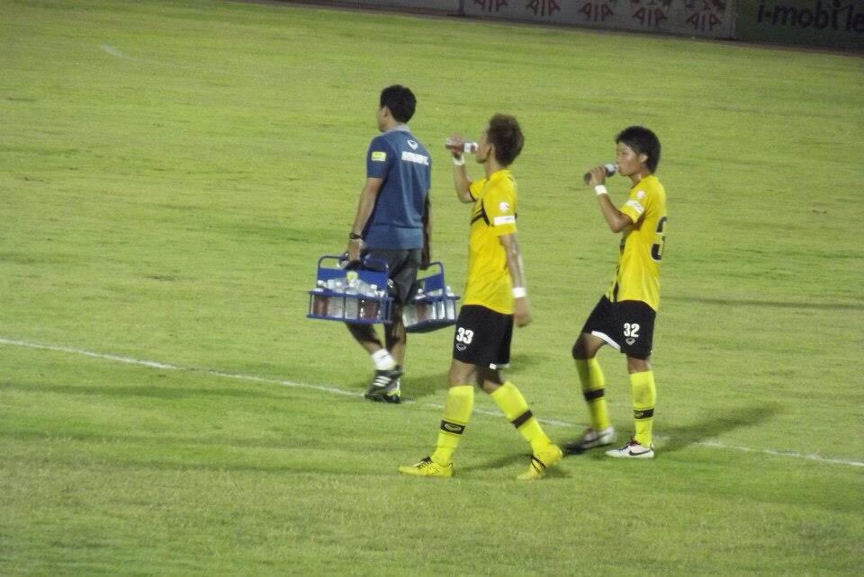 Yuto6522's tweet photo. 相棒、お疲れ様でした。
#北海道コンサドーレ札幌
#コンケーンFC
#北海道十勝スカイアース
#中原彰吾
#また一緒にサッカーしましょう
#最後スカイアースに来てくれてありがとう https://t.co/xSroM7iuhB