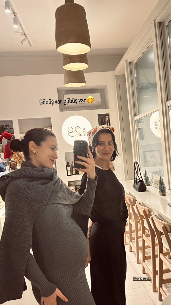 pinkaandelisi25's tweet photo. Çarşamba gününden En tatlı Hamiş Pınarımmm ve Güzeller güzeli Ablası Hurimmm..😍🤍🥰🧿✨  @pinardeniz12 @DenizHuri #pınardeniz #Age29 https://t.co/ls79yj2oYx