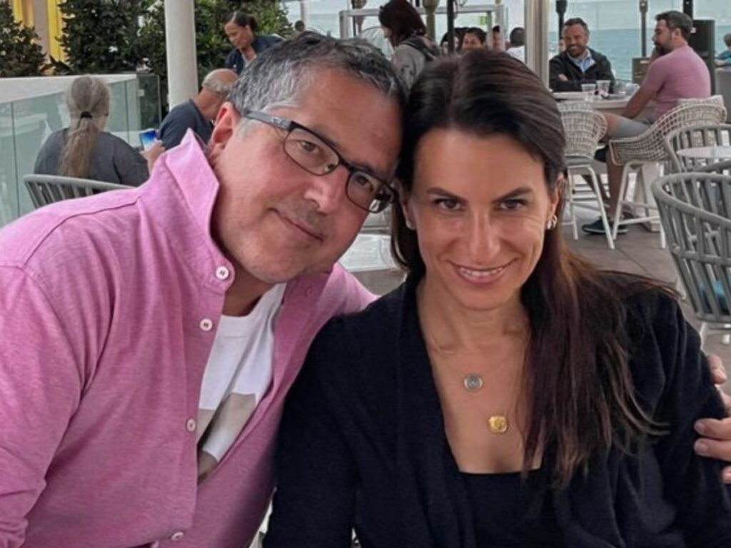 SantodMods's tweet image. The suspect in the UnitedHealthcare CEO's murder, Luigi Mangione, and Sean 'Diddy' Combs share a unique connection: their lawyers are married to each other.
Marc Agnifilio - Lawyer representing Diddy
Karen Friedman Agnifilo - Lawyer representing Mangione
I suppose it's not a…