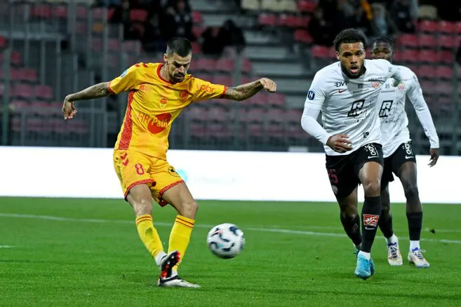 3emeNiveau's tweet photo. 🚨 Les meilleurs défenseurs de National 🧱

Tirs contrés :
🥇Formose Mendy (Nîmes) 20
🥈Jimmy Giraudon (Orléans) 14
🥉Nicolas Saint-Ruf (Nancy) 12

Notes Sofascore :
🥇Aliou Thiare (Nancy) 7,32
🥈Nicolas Saint-Ruf (Nancy) 7,25
🥉Boris Moltenis (Sochaux) 7,19 https://t.co/QZa65gIEtI