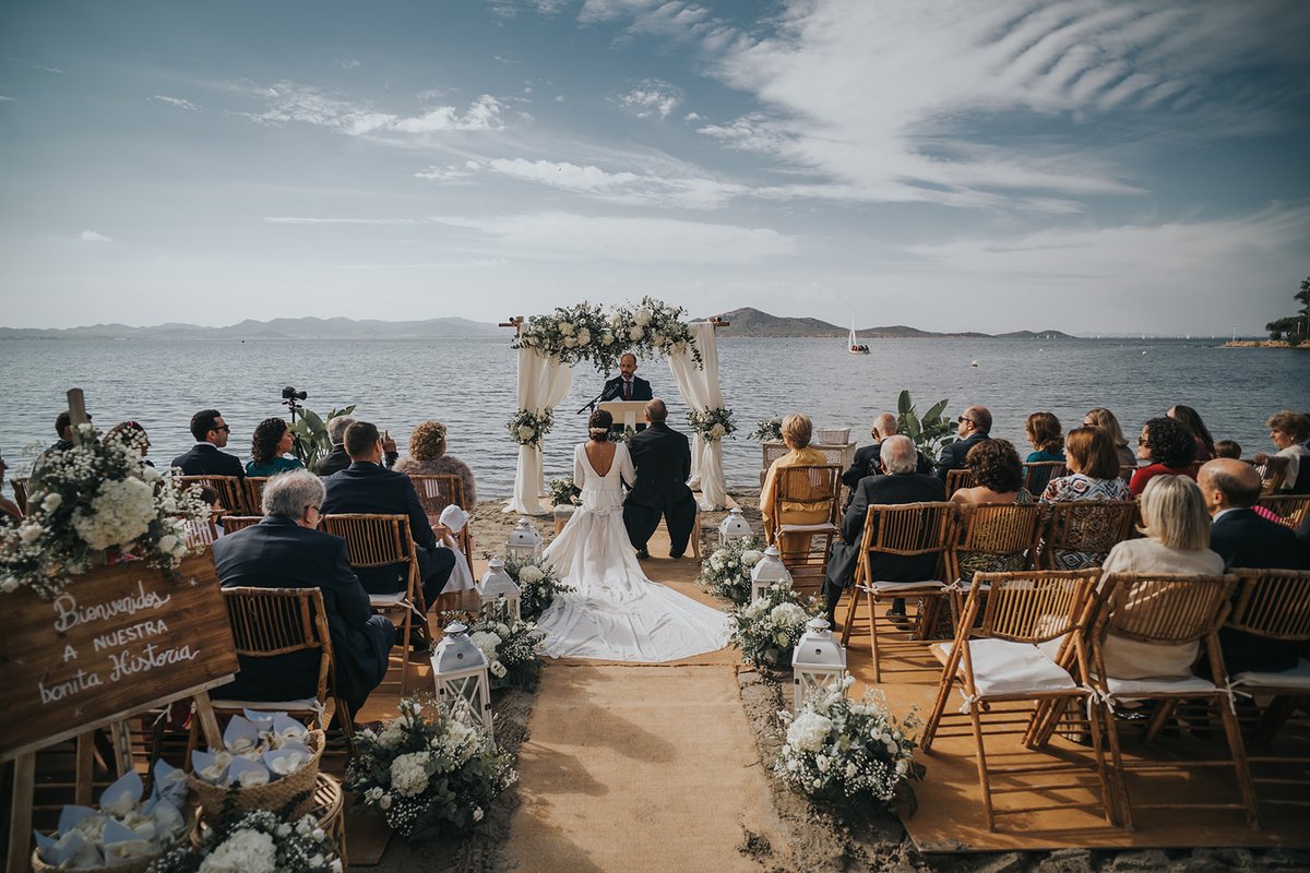 areasunset_'s tweet photo. Cuando estás en un paraíso, como es La Manga del Mar Menor, no importa el momento del año: sabes que cualquiera es buena opción.

La boda de Alicia y Luís en noviembre es el claro ejemplo

Un paisaje que parece sacado de una postal, es ideal 😍 https://t.co/CWIMbPgYC8