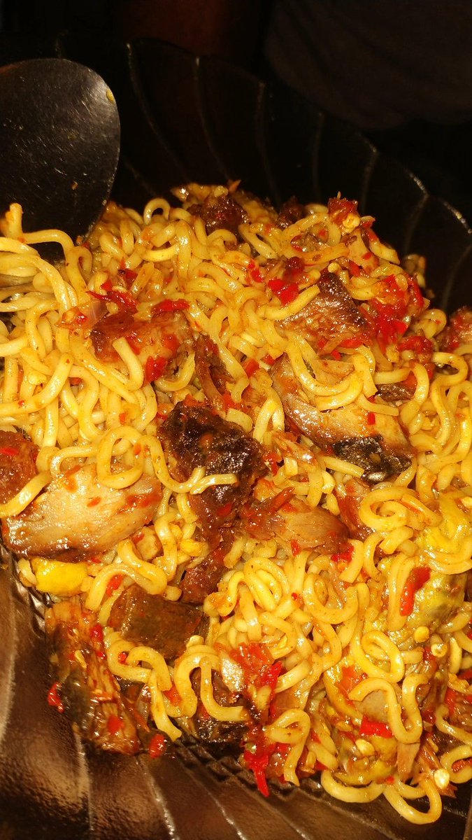 dhedemisya's tweet photo. Bikin mie ikan pedas ala Meldi mendesis. 8,5/10 
Kurang pedess soalnya 🤌 https://t.co/uDtsdptArS