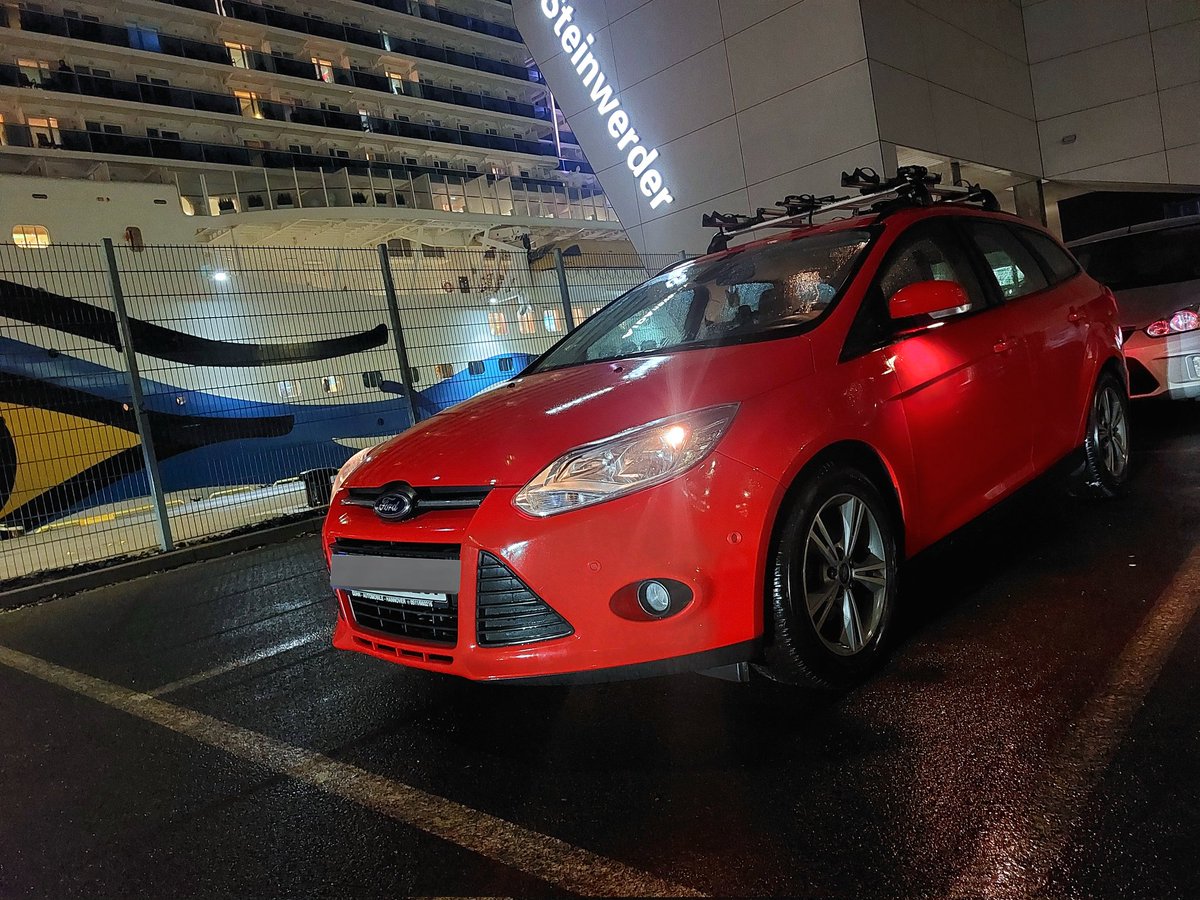 My car together with the hellish Harzer Bomber in the background. I took the picture yesterday after work. X3