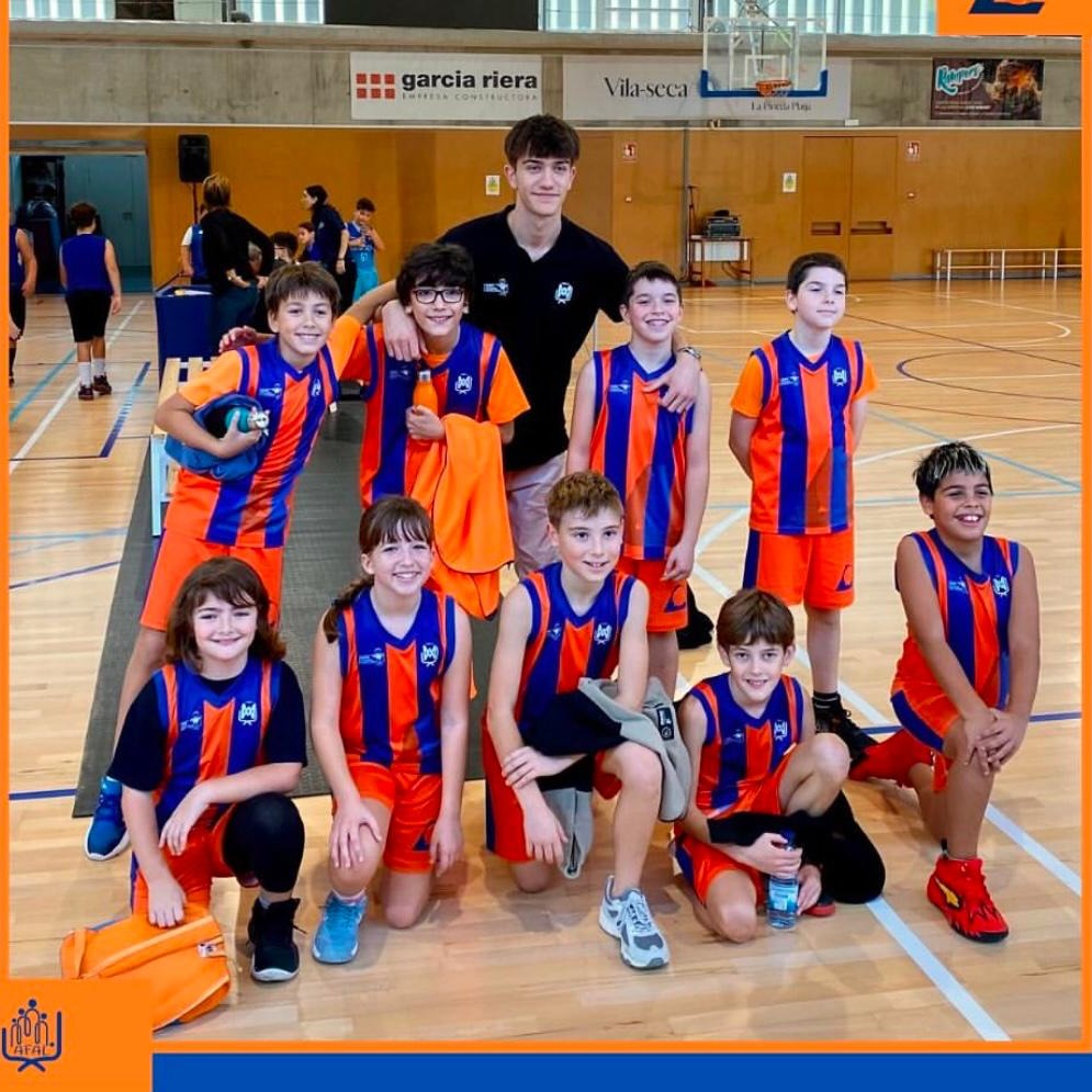 ✨ Les activitats extraescolars són clau per descobrir talents 🎨⚽, enfortir l'autoestima 💪 i aprendre valors com amistat 🤝 i treball en equip 🏅. Fomenten un creixement personal 🌱 i acadèmic 📚 en un entorn dinàmic i enriquidor 🎉. #extraescolars #creixement