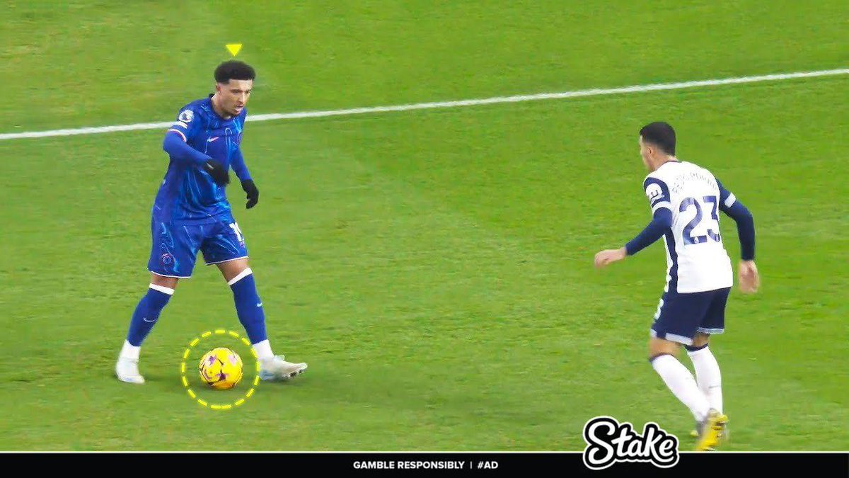 CFC_dennoh's tweet photo. The Art of Jadon Sancho at Chelsea Football club🤯. 

"They called him a flop at Manchester United"

A thread 🧵 https://t.co/Qu1UxZA2RT