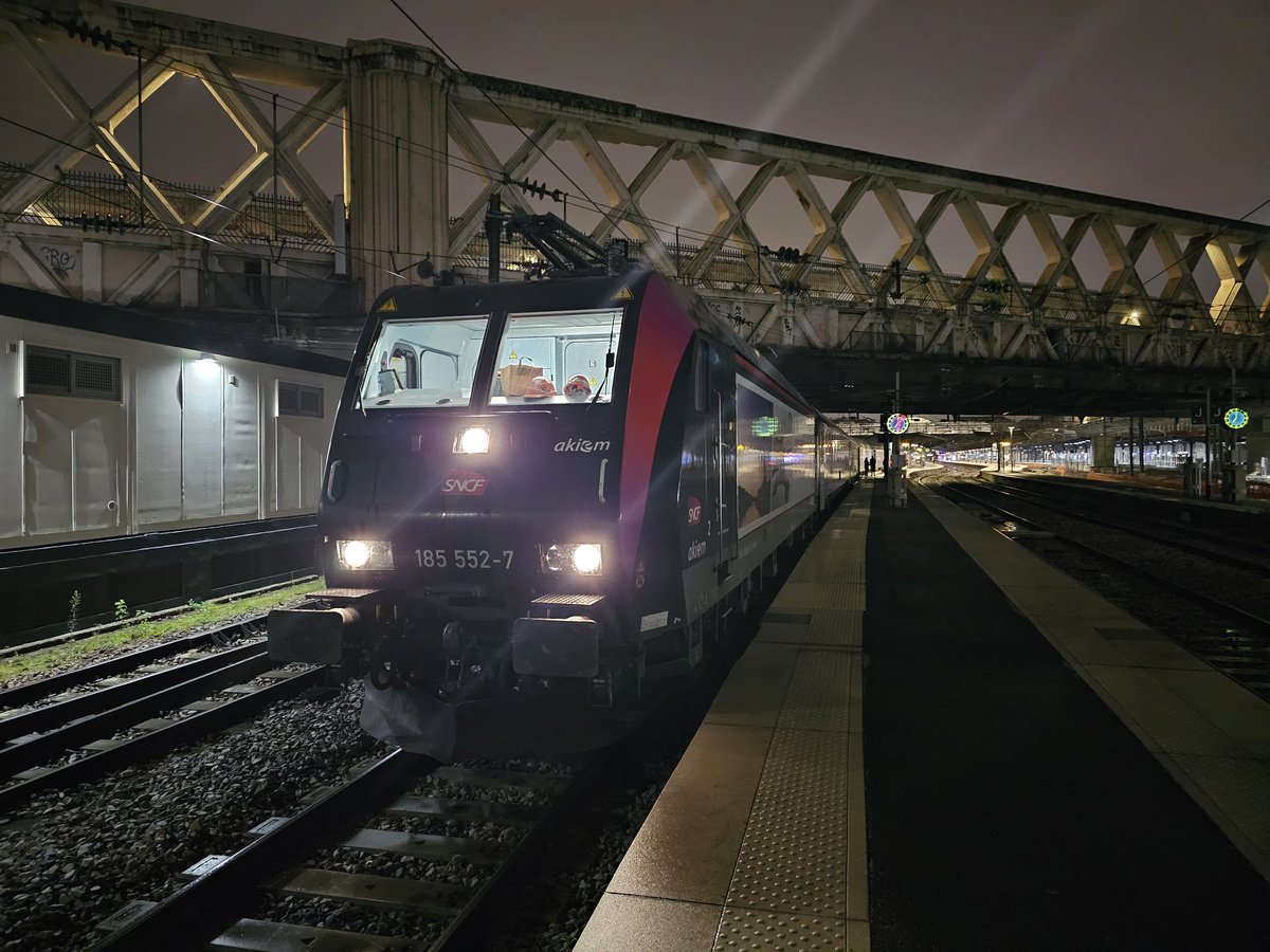 Cette nuit c'était 9467 de Paris à Strasbourg 🤩

#Nightjet