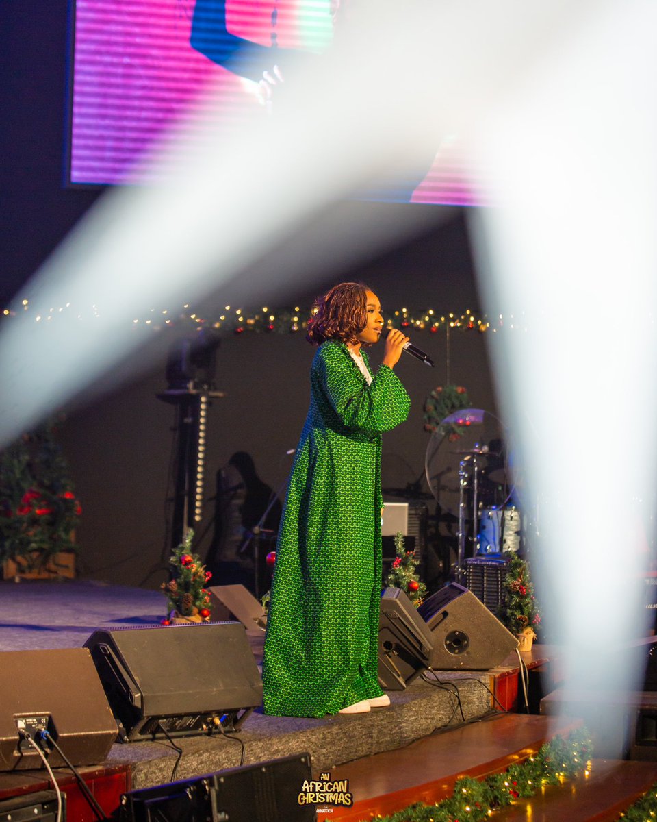 kobla_awuye's tweet photo. An African Christmas with the amazing @annatoria__ Live in Accra, Ghana🇬🇭❤️! https://t.co/zV5QQxkePI