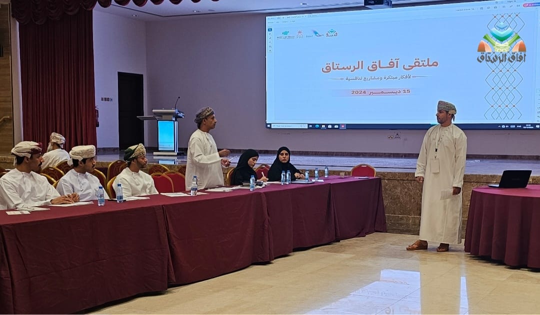afaqrustaq's tweet photo. جانب من ورشة المختبر الخاصة بالاستثمار في القطاع السياحي التي يقدمها الأستاذ اسحاق الشرياني وتفاعل المشاركين معه.  تناولت الورشة الاستثمار في سياحة المغامرات والتجارب السياحية والسياحية التراثية والطبيعية والمنشآت الفندقية والسياحية. https://t.co/7B7AbDSADV