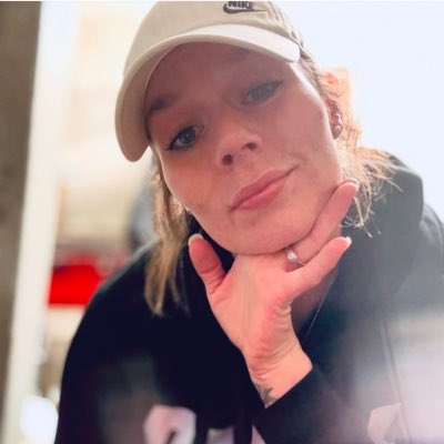 just call me Green eyes tweet media