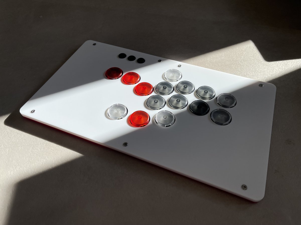 nyanpi55's tweet photo. 【プレゼント企画】
攻撃ボタン11個搭載レバーレス 碧井工房製『JumpHack Air（第3世代）PC版』を1名様にプレゼントいたします！

【応募条件】
➀@isomeaoi @nyanpi55 をフォロー
②このポストをいいね、リポスト

また、販売先のBASEで10%OFF(上限1,500円)のクーポンを配布中みたいなので、ご購入の際にはこちらを入力されてください！
クーポン：2412base10

製品ページ https://t.co/dRmXNzuQYU