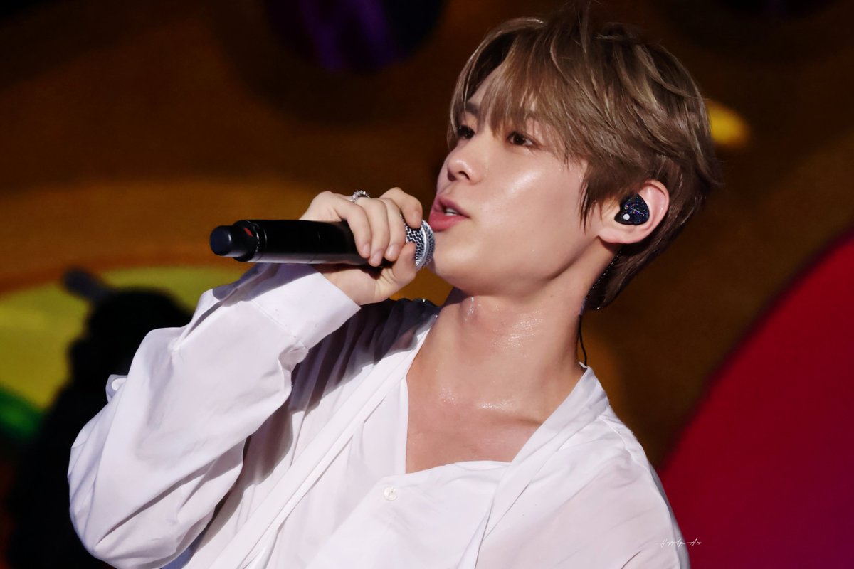 Happily_Ars's tweet photo. YOON SEOBIN [3]
#CARNIVALMAGICxSEOBIN
#CARNIVALXMASMAGIC
#SEOBIN #서빈  @Official_Seobin https://t.co/0FX9NZas7o
