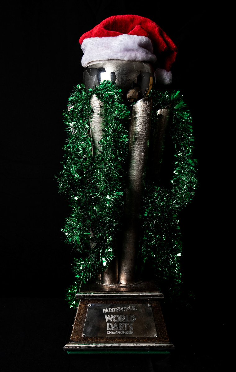 Fallon Sherrock MBE tweet media