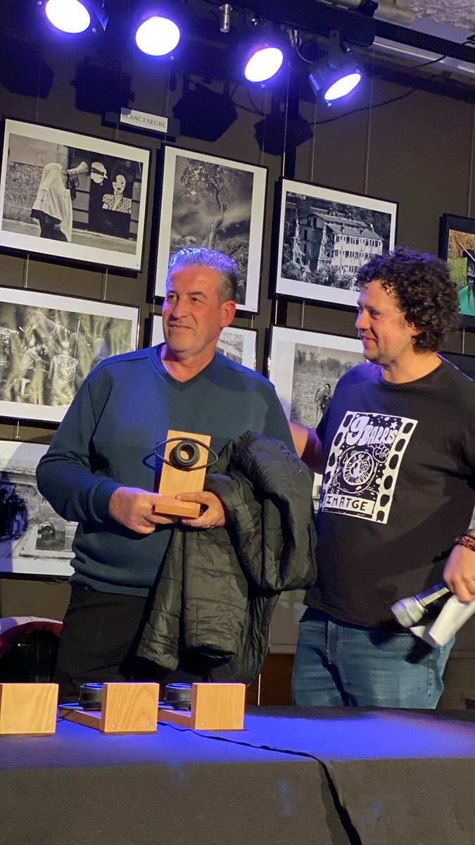 XVendrellenca's tweet photo. Des de la  nostra entitat volem felicitar al nostre secretari Miguel Angel Benito @Mianbegar que ha rebut un el premi del XXXIV Concurs de fotografia Josep Antón Cordoncillo organitzat pel grup de fotografia de Noubarris per la seva foto del #Linceiberico #XVendrellenca https://t.co/jM6GHr0Mnh
