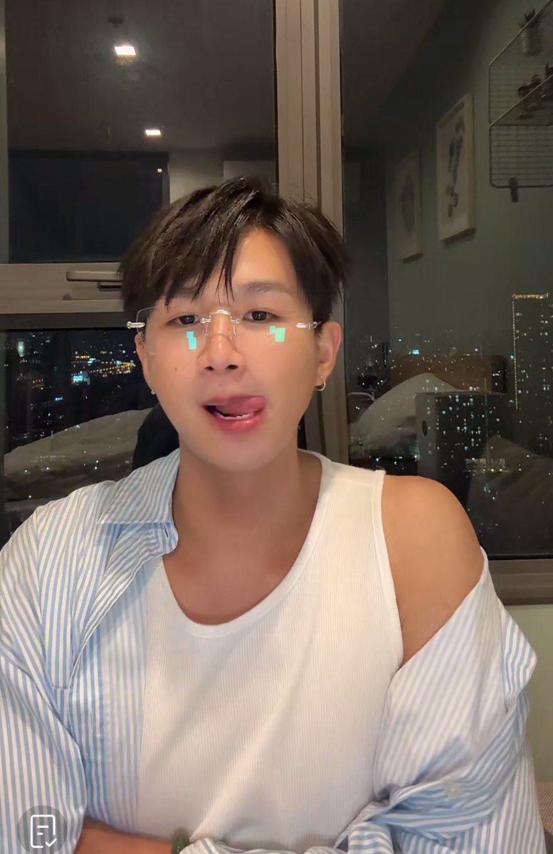 youniversefc's tweet photo. Thank you for all your messages asking when P’You is going to do the next live. He’s coming live tonight (youjc TikTok) at 8pm! Don’t miss it!
#YOUniverse https://t.co/86ZxFn3KvU