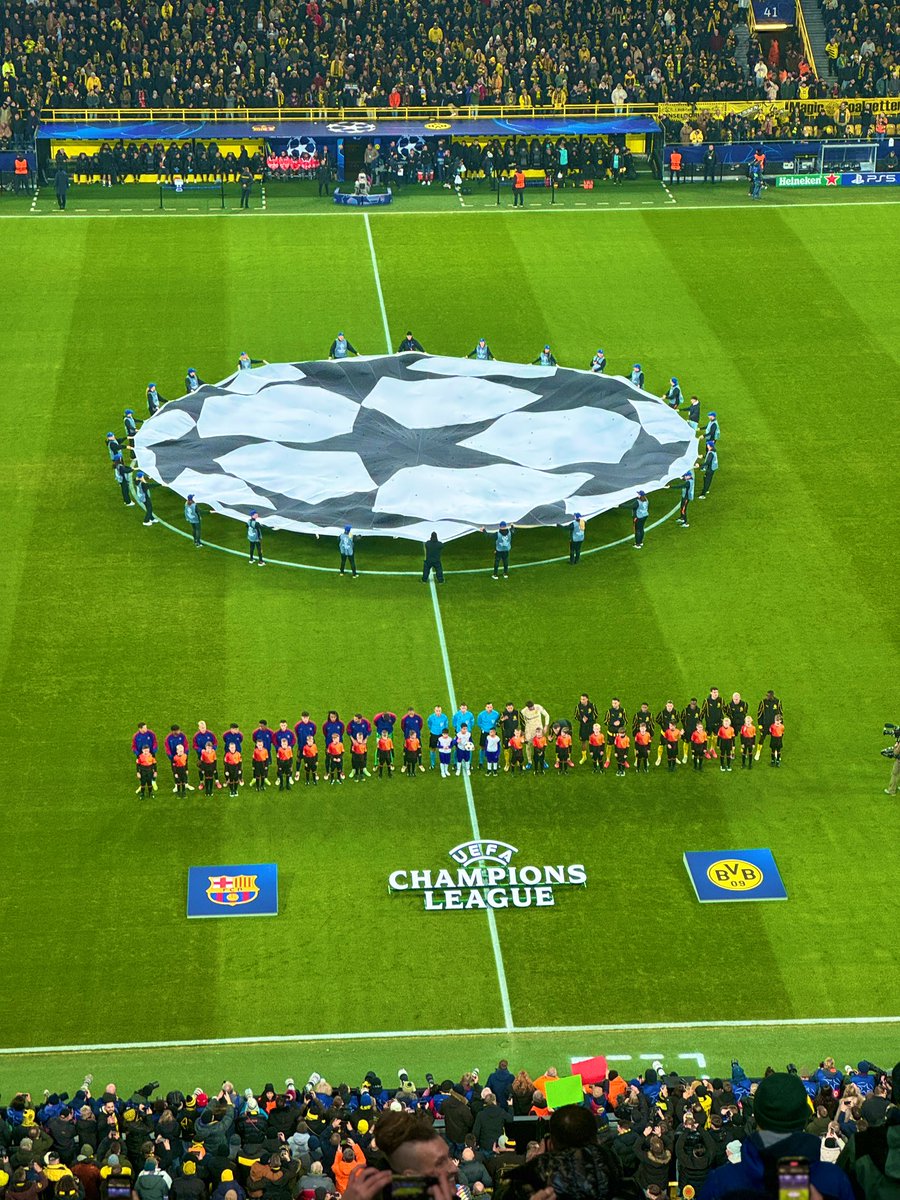 Andreas Beck (@andreasbeck87) on Twitter photo MIP|5 📚📖 ⚽️
#session5 #germany🇩🇪 #uefamip
The fifth UEFA MIP session took place in my German home, with exceptional hospitality from <a href="/VfLBochum1848EN/">VfL Bochum 1848</a> , <a href="/bayer04fussball/">Bayer 04 Leverkusen</a> , <a href="/BVB/">Borussia Dortmund</a> , <a href="/f95/">Fortuna Düsseldorf</a> , and <a href="/borussia/">Borussia</a>.
A memorable week of hands-on executive roleplays, high-profile lectures on MIP|5 📚📖 ⚽️
#session5 #germany🇩🇪 #uefamip
The fifth UEFA MIP session took place in my German home, with exceptional hospitality from <a href="/VfLBochum1848EN/">VfL Bochum 1848</a> , <a href="/bayer04fussball/">Bayer 04 Leverkusen</a> , <a href="/BVB/">Borussia Dortmund</a> , <a href="/f95/">Fortuna Düsseldorf</a> , and <a href="/borussia/">Borussia</a>.
A memorable week of hands-on executive roleplays, high-profile lectures on