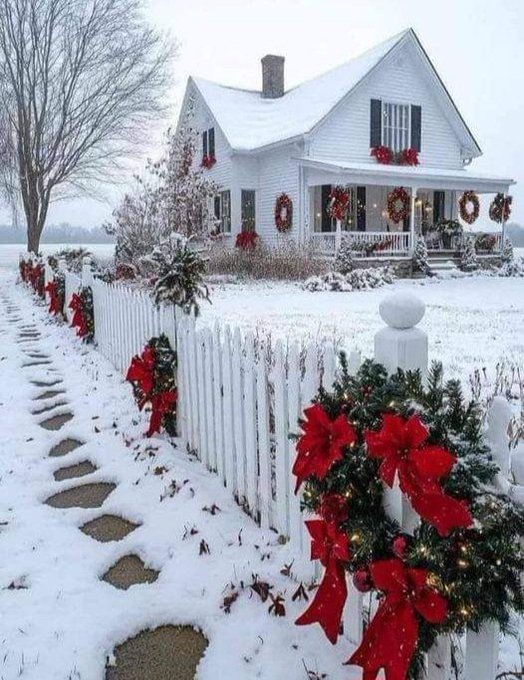 DKadyan2010's tweet image. ☕︎ 𝒢ℴℴ𝒹 ℳℴ𝓇𝓃𝒾𝓃ℊ ☕︎ 
May today be a gentle reminder that amidst life’s hustle, there’s beauty in slowing down, reflecting, and finding peace in the quiet moments. Embrace the stillness and let your soul find its quiet center. 😘❤️❄️❄️😋❄️❄️❤️ #HappyWeekendVibes