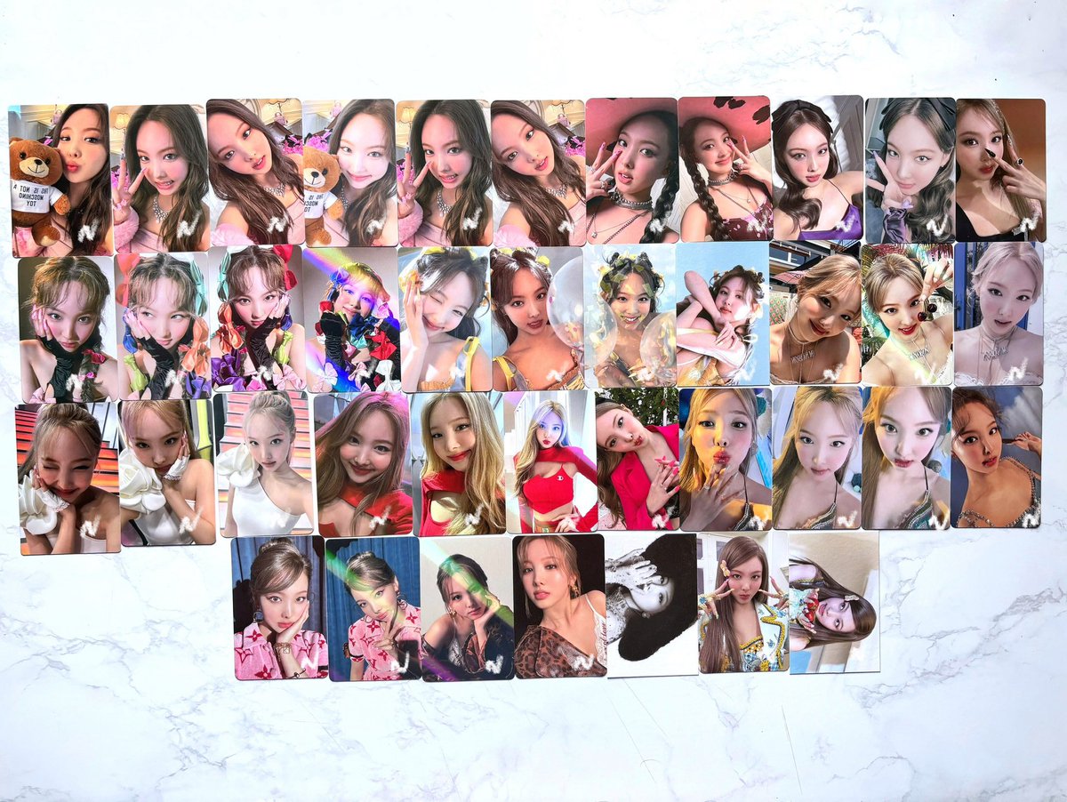 nabyyys's tweet photo. ˚⊱ naby’s collection update 2024  ⊰˚

here’s my nayeon collection update this year and tbh I did not expect that I do have a lot of her photocards?! I’m so happy with my collection so far. 🥹🩵 https://t.co/zziEt6FOCS