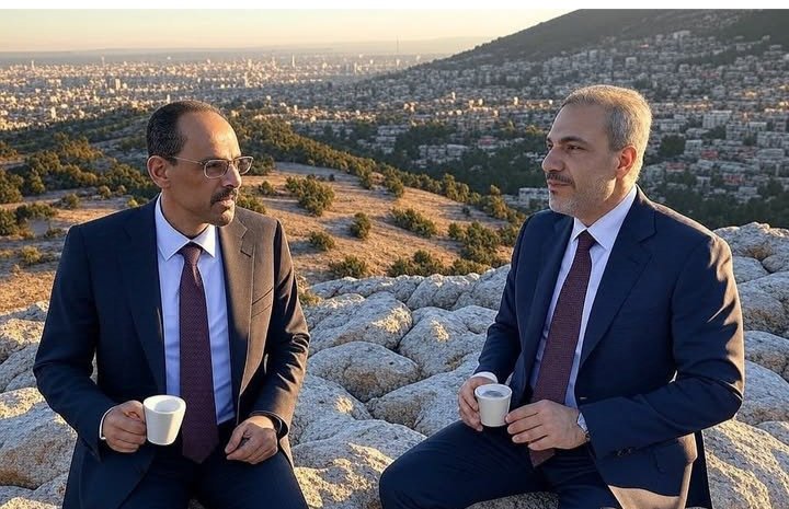 Izzetdiken12's tweet photo. @samiltayyar27 #Yeni TÜRKİYE🇹🇷 Birleşik Devletleri işte...

Yok öyle yağma, geçti o devir!

Yunanlı katille #avrat sunan pzvklerin cirit attığı #oeski Türkiye #öldü!

Alışacaksınız, beyhude yere tepinmeyin isterseniz.

Kürt Evladı🇹🇷 🇹🇷 🇹🇷 🇹🇷 https://t.co/zYiQEQzJRM