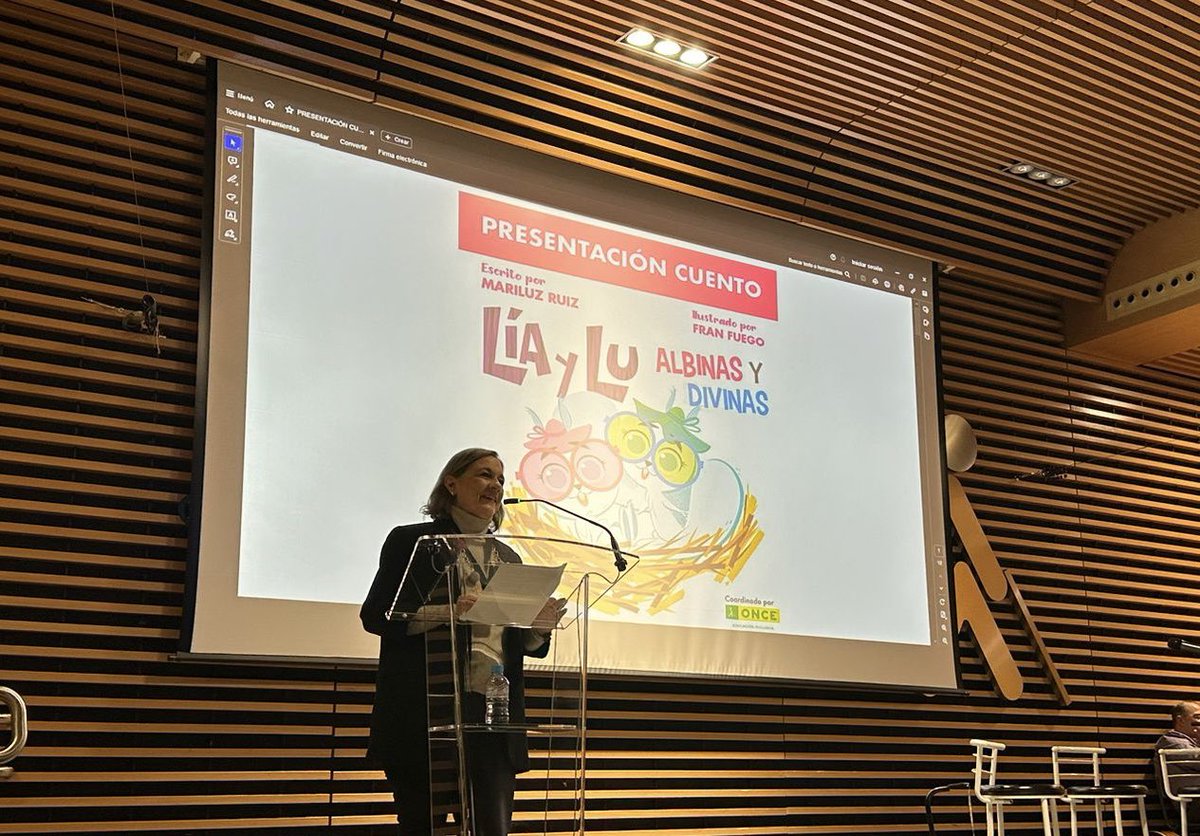 ONCE_oficial's tweet photo. Hoy os presentamos a dos niñas gemelas y albinas, Isabel y Lucía, que son ya famosas por ser la inspiración para un cuento, por supuesto, #accesible para todas las personas, en multiformato tinta, braille y relieve.
“Lía y Lu, Albinas y Divinas”, dos ardillas muy divertidas 
🐿️🐿️ https://t.co/O9VgFUS4OP