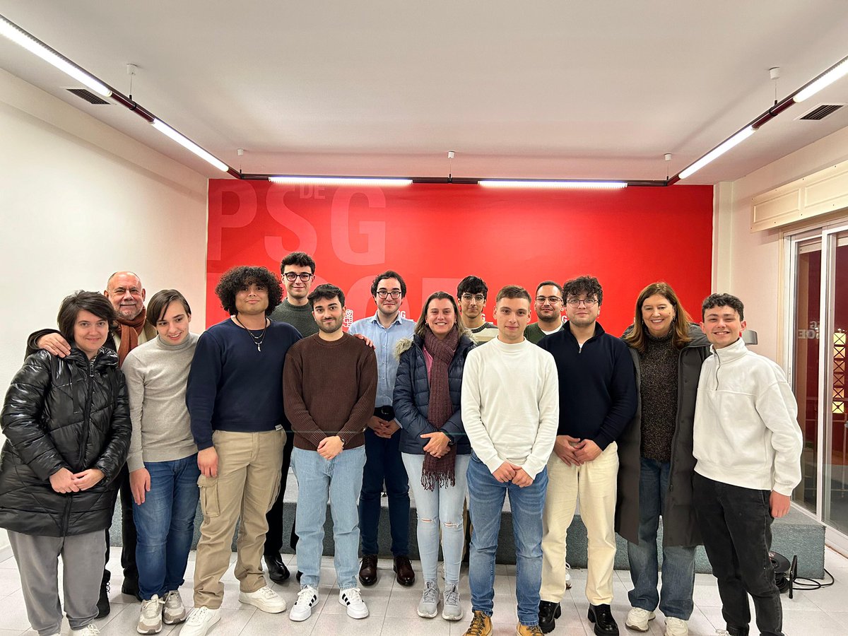 Parabéns e moita sorte <a href="/Migui_gg/">Miguel</a>, novo secretario xeral das <a href="/xsgourense/">Xuventudes Socialistas de Ourense</a> ✊🌹

Nova etapa e novos retos nos que aí estaremos para acompañarvos e seguir a traballar para cambiar o futuro en #Ourense con forza, ganas e ilusión.