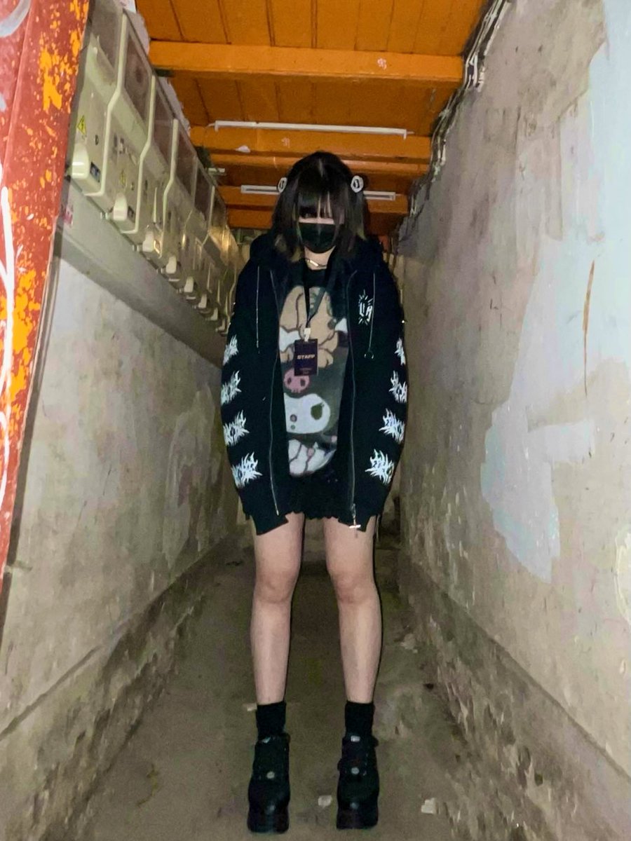 SlaughterSyrupQ's tweet image. XELESIAHのパーカーはサイズが大きく、老若男女関係無く着られます。
どのコーデと合わせても素敵です！
とりあえず早く買おう！🔪🥹🫶