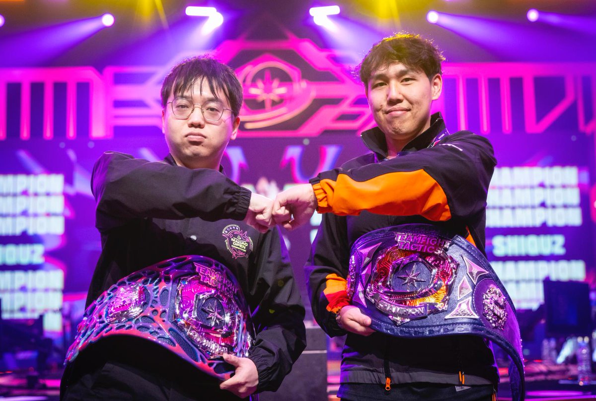 Passing of the belt 🏆 #TFTMacao #champions