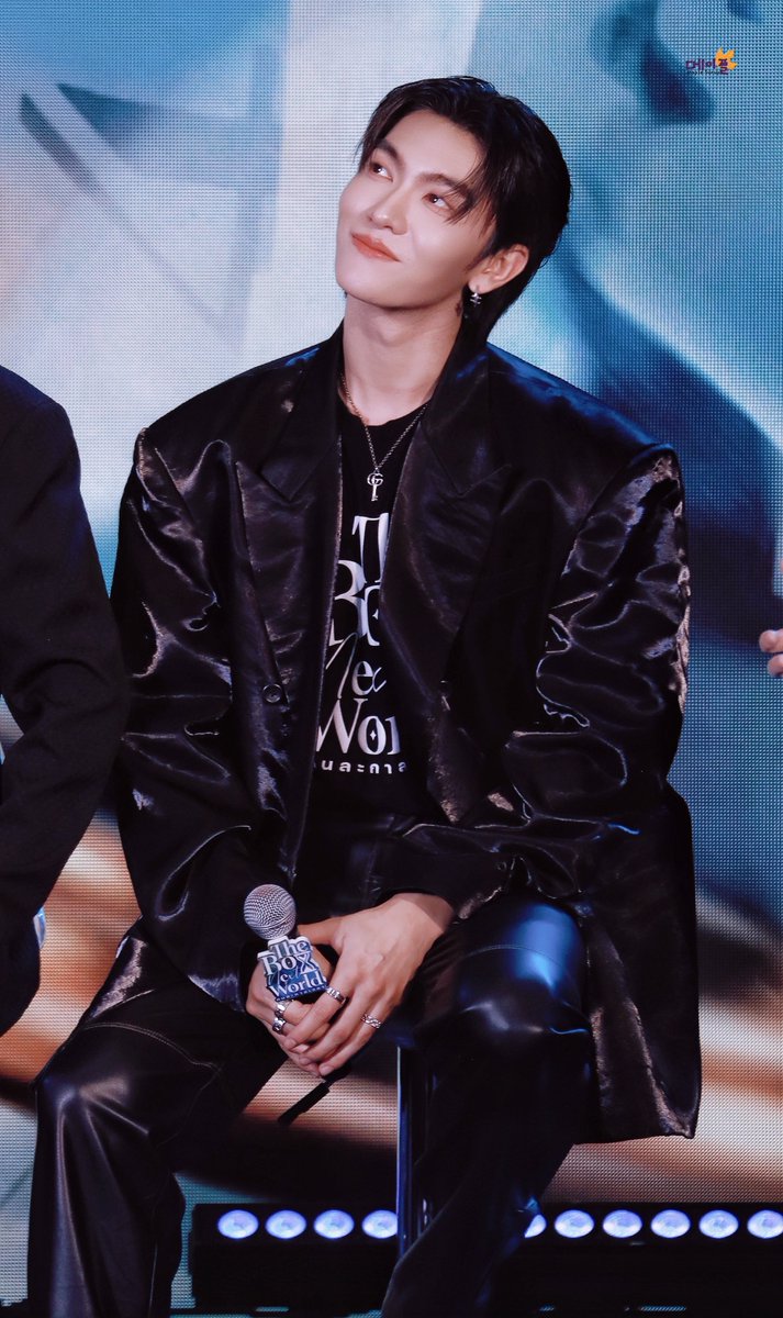 MapleSyrupTart's tweet photo. My Boy 
@Noeul_lee6 @Bossckm_ 

TBNW PRESS CONFERENCE 
#.TheBoyNextWorldPresscon https://t.co/VHTYswh2Vl