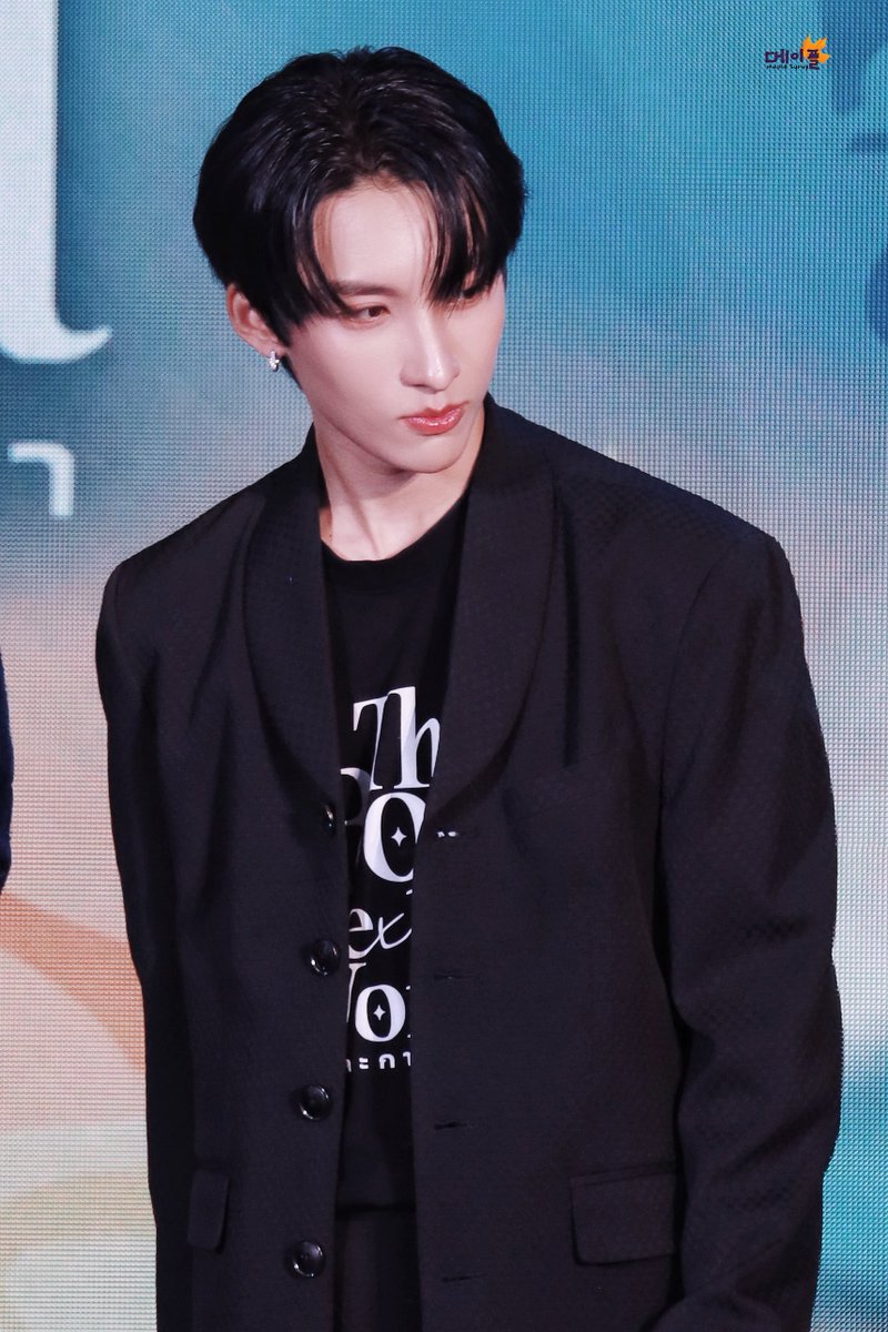 MapleSyrupTart's tweet photo. My Boy 
@Noeul_lee6 @Bossckm_ 

TBNW PRESS CONFERENCE 
#.TheBoyNextWorldPresscon https://t.co/VHTYswh2Vl
