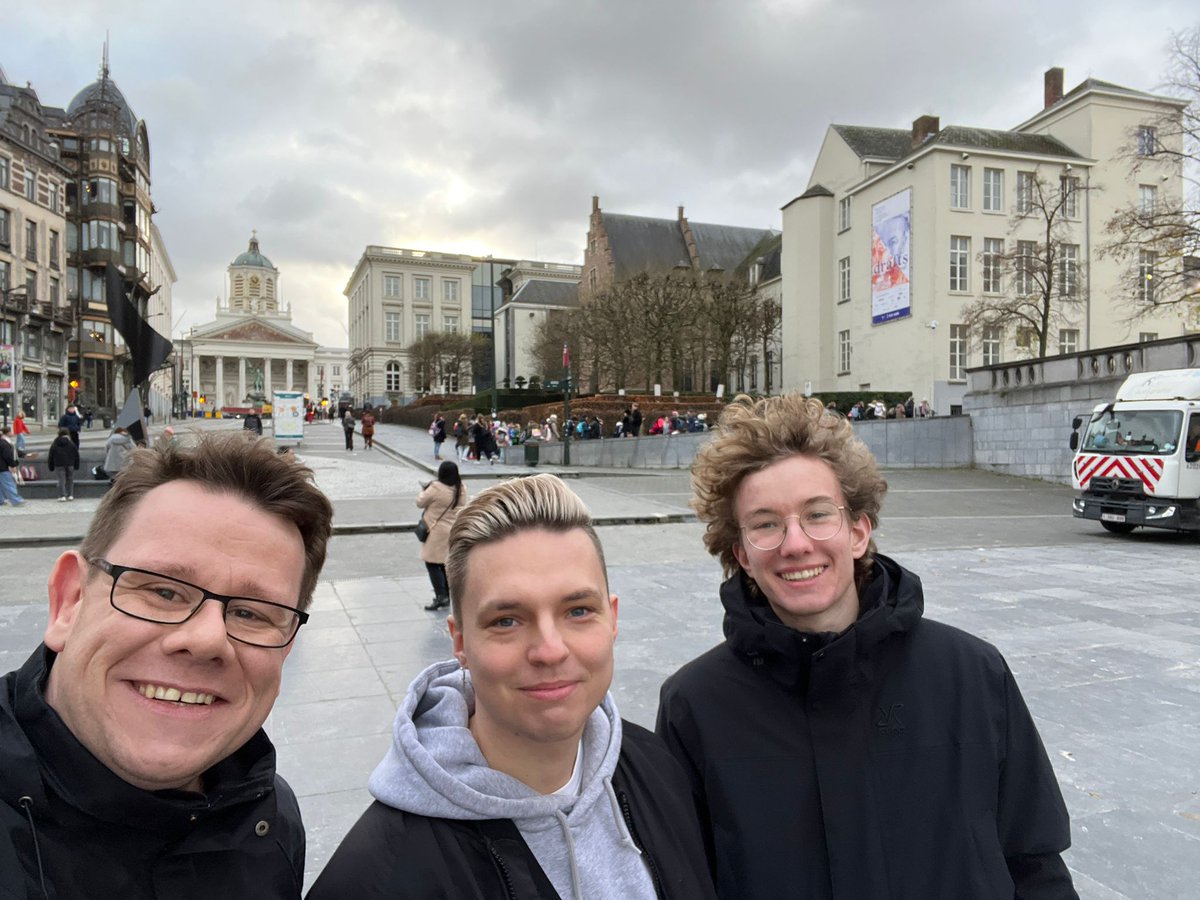 BestPixelHD's tweet photo. Ein paar schöne Tage in #Brüssel gehabt🇧🇪🇪🇺😇.
- #Uni #Exkursion der Philipps-Universität Marburg - https://t.co/MbHlcqLrEX