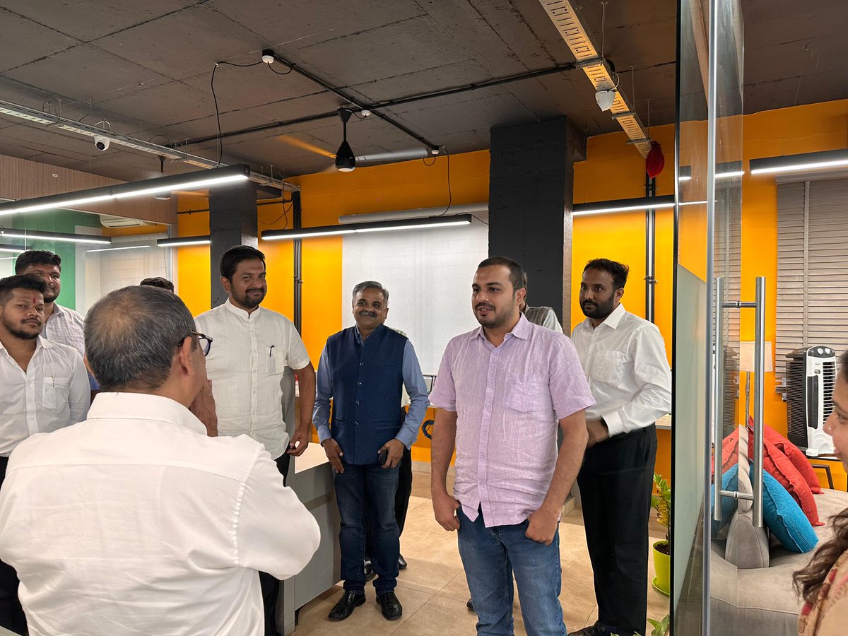 ANEXGATE's tweet photo. We were honored to host Mr. Sharath Kumar Bache Gowda, Chairman of KEONICS, at @ANEXGATE. He appreciated the innovation and deep tech expertise driving our cybersecurity and network solutions, reflecting Indiaโs growing technological capabilities.
#AnexGATE #KEONICS https://t.co/bYlkrBXuk6