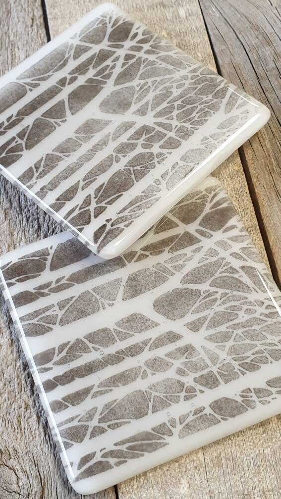 Stunning handcrafted forest silhouette fused glass coasters. Lovely gift ideas and perfect to put a cuppa on.

#ukgifthour #ukgiftam #handmade #etsy #giftideas #xmasgifts #shopindie #forest 

buff.ly/3LwG6KC