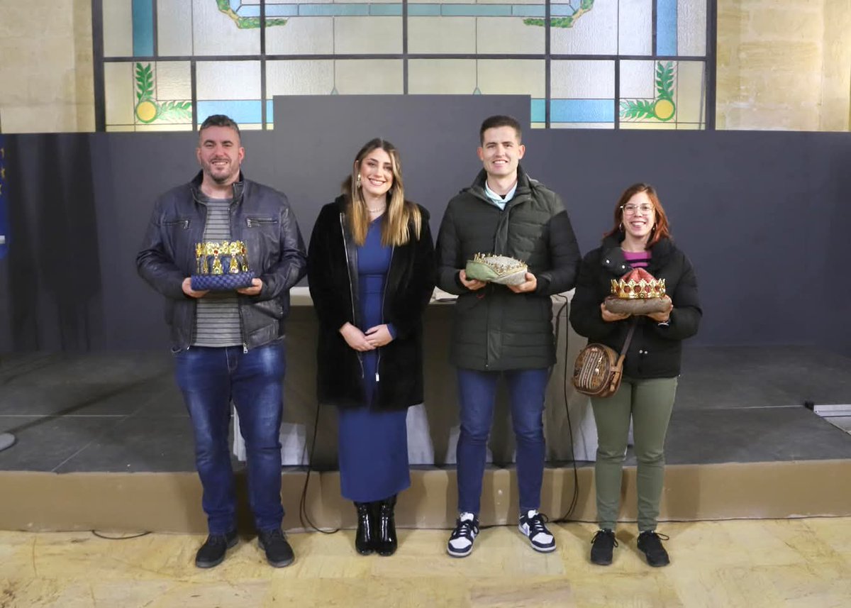 AMVEsperanza's tweet photo. 𝗔𝗖𝗧𝗨𝗔𝗟𝗜𝗗𝗔𝗗

Nos complace anunciar con gran alegría que dos de nuestros componentes han sido designados como Reyes Magos para este próximo año en nuestra querida ciudad

Que la Esperanza y la música les acompañen en este gran día de magia e ilusión

@Elenars98 #Manuvega https://t.co/jPRcosq9on