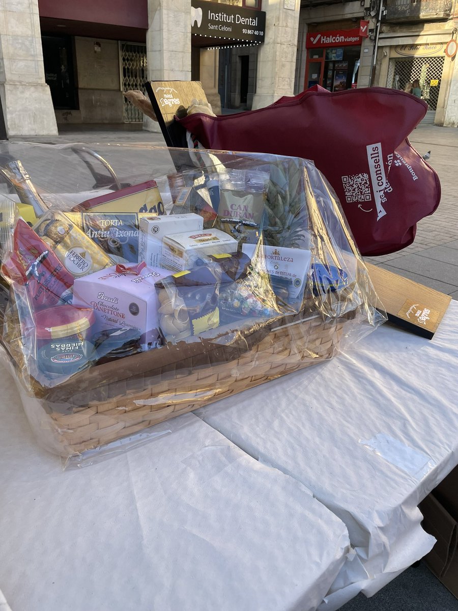 💯 els Montnegres amb la <a href="/la_marato/">La Marató de 3Cat</a> 
Vine a la plaça de la vila i participa 
✅ tirades de conill rumbero
✅ sorteig panera 
✅ degustació cava i tapes pernil

Us esperem.

#santceloni respira generositat